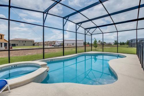Last Minute Disney Getaway! Private Pool, Hot Tub & Games Room. Book Now! #80585 in Davenport, USA