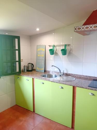 Casita de campo cerca de playas. in 坡里歐