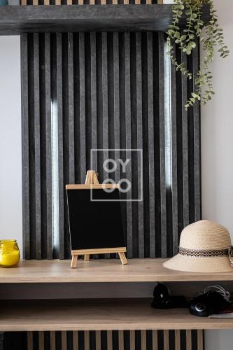 Deluxe Two-Bedroom Apartment with Garden View image 6