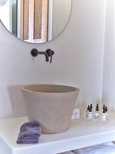 Ekos Unique Cycladic Home - Private Pool Ekos Unique Cycladic Home - Private Pool