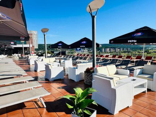 Business Hotel Conference Center & Spa in 特尔古穆列什