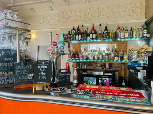 Bentinck Hotel - image 14