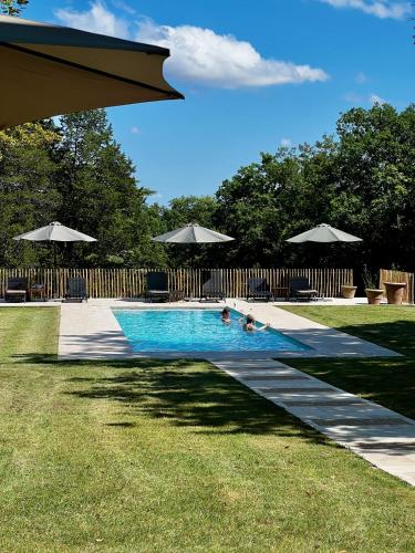 La Grande Maurague, Boutique Guesthouse with Pool in South of France, Peaceful countryside Stay in the Gers – Condom, FL