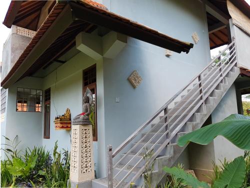 Santra Putra Guesthouse at Karja Art Space