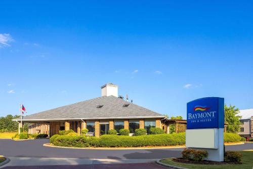 Baymont by Wyndham LaGrange in LaGrange, USA