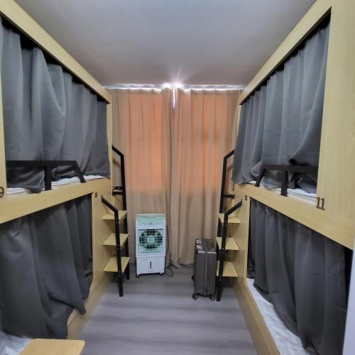 . Hostel 555