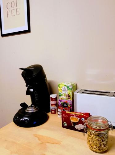 Room with carparking, bicycles and small breakfast, Bruges (photo 3)