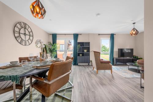 2 bed flat Manchester city Room Type - Two-Bedroom Apartment