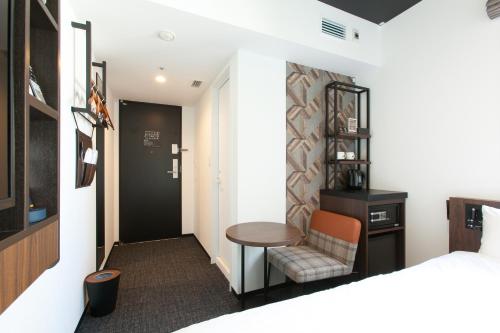 Double Room with Small Double Bed - Non-Smoking image 3