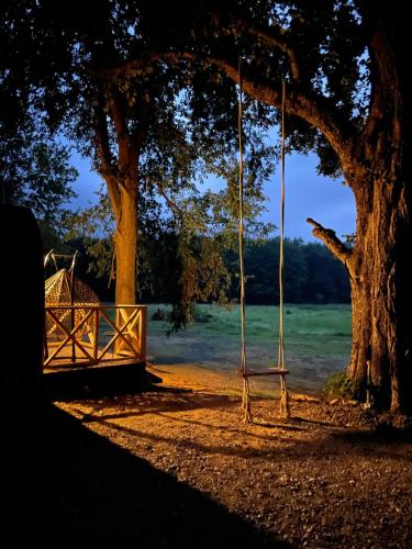 Iekārtas, Gościn nad Drawą Glamping (Goscin nad Drawa Glamping) in Dominikowo