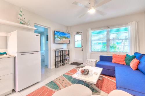 Tropic Terrace #21 - Beachfront Rental in St Pete Beach, USA