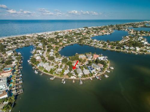 Coastal Escape - Indian Rocks Beach in อินเดียนร็อคบีช (FL)