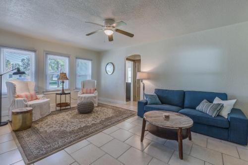 Beach Bungalow - Monthly Beach Rental in Clearwater Beach, USA