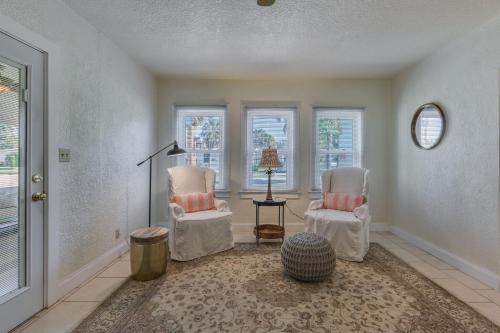 Beach Bungalow - Monthly Beach Rental in Clearwater Beach, USA