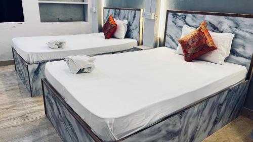 Vibe N Joy (50 mtr from Dashashwamedh Ghat) – Varanasi, VA
