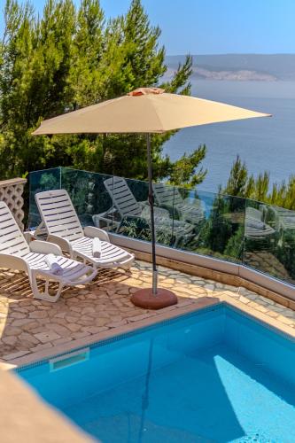 Apartment Aria with pool in เซลีนา