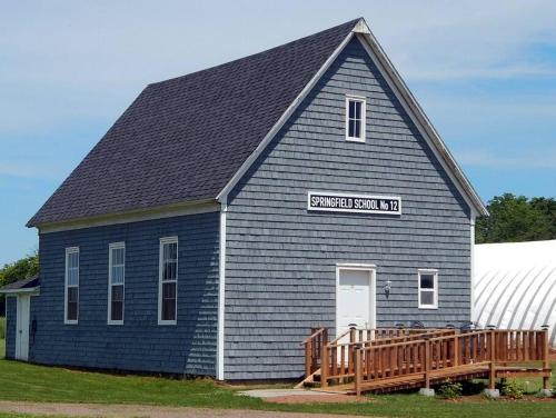 Old Schooling Summer Cottage in โอเลียรี