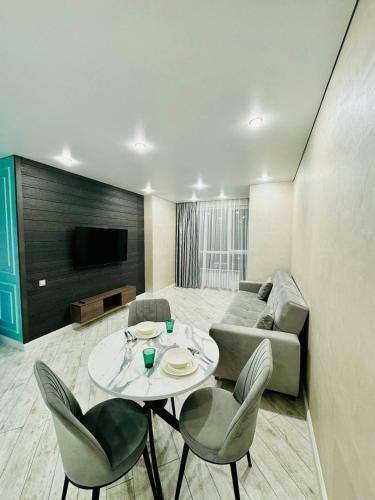 2-х комнатная кв посуточно, Almaty