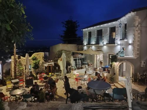 Restaurant, Villa ARGYOPE in Nikos Kazantzakis