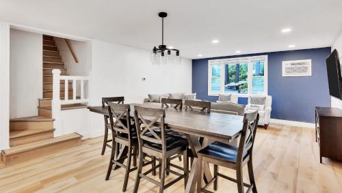 Їжа та напої, Motel Luzerne in Лейк Лузерн