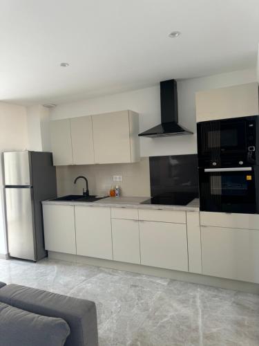Kitchen, Superbe villa familiale jardin in Ovalie