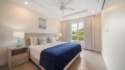 Coral Beach 202 condo in Little Battaleys