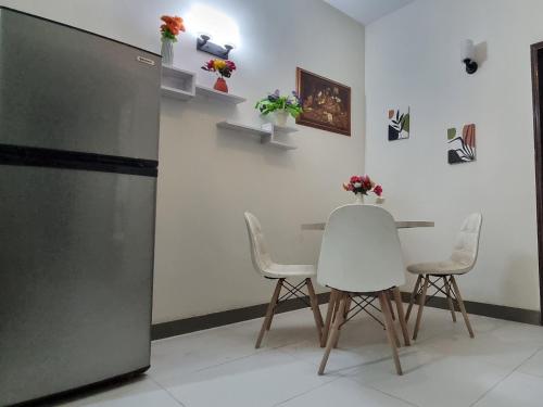 Facilities, Independent Two Bedrooms Appartment with kitchen in Malir