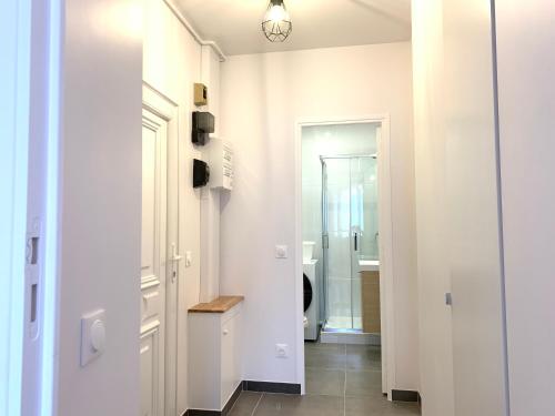 Appart'Village Le Creusot centre - Parking facile - Bus gare TGV 17 min in Le Creusot