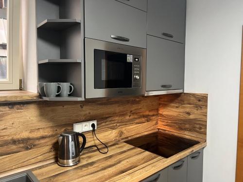 Konyha, Apartmán na náměstí II Kraliky (Apartman na namesti II Kraliky) in Kraliky