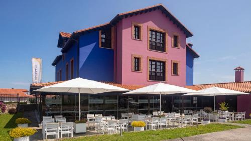 Hotel Restaurante Playa de Las Llanas - image 13