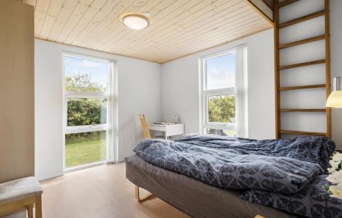 Lovely Home In Tarm With Wifi in Hemmet