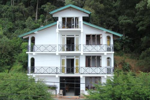 . Panorama Accommodations Nuwara Eliya