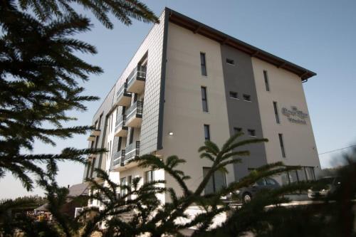 . Aparthotel "Queen Zina"