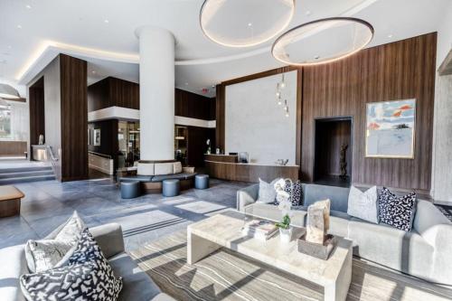 30 Day Minimum - 1100 Sq Ft 1 Bedroom Midtown Atl in Atlanta, USA