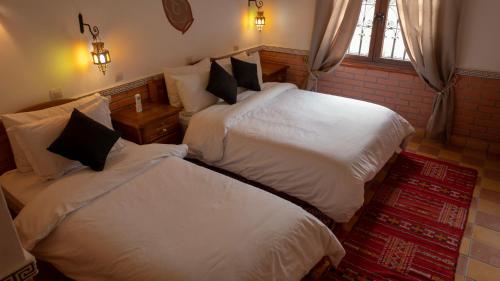2 double beds, 2 twin beds