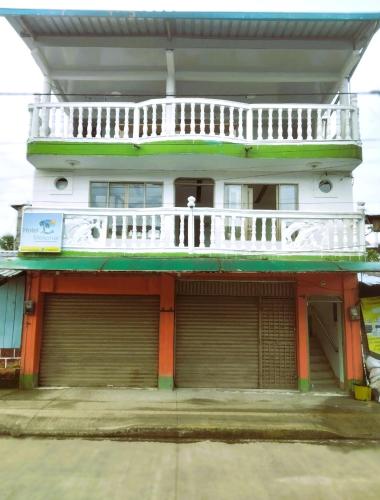 A szálláshely kívülről, Hotel Melemar in Nuqui