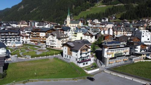 Hotel Garni Helvetia - image 12