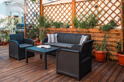 Three Dolphins Hotel with Rooftop terracе Three Dolphins Hotel with Rooftop terracе