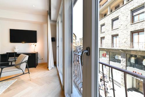The Old Palace- Luxury Suites Signoria - Tap to explore photos