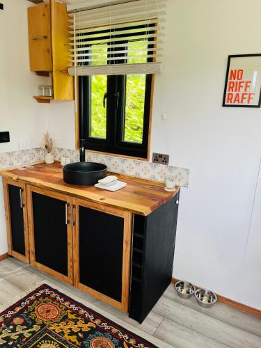 The Burds Nest in Hatch Beauchamp