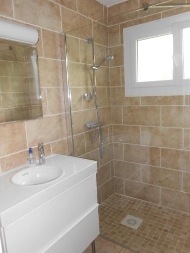 Superbe villa 4 ch climatisées avec piscine privée (Superbe villa 4 ch climatisees avec piscine privee) in Couiza