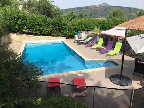 Superbe villa 4 ch climatisées avec piscine privée (Superbe villa 4 ch climatisees avec piscine privee) in Couiza