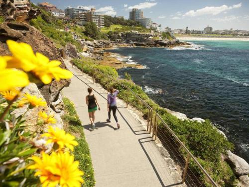 Spacious & bright with ocean views Balcony, Sydney (fotografie 2)