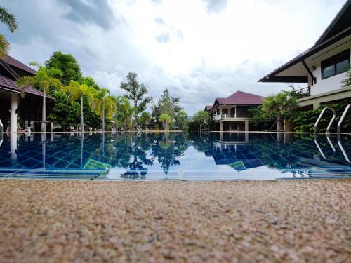 Sophia Resort 3