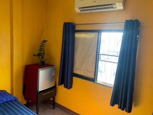 Private room with AC and fan, near Rajapruek Park near Chiang Mai Night Szafari