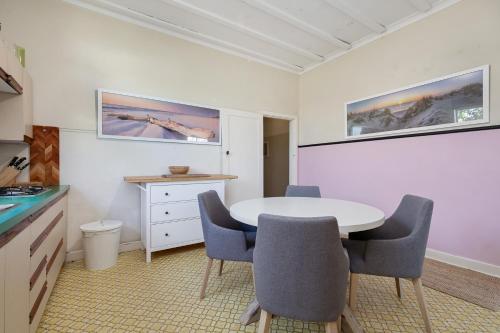 North Beach Cottage By Swan Bnb Management in North Beach