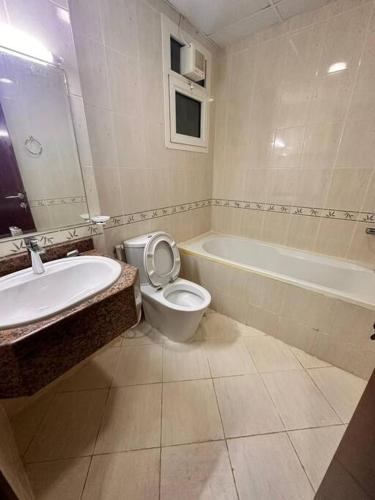 One bed room and 2 bathroom One bed room and 2 bathroom