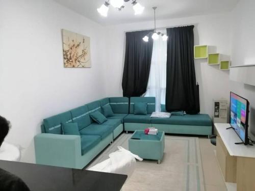 One bed room and 2 bathroom One bed room and 2 bathroom