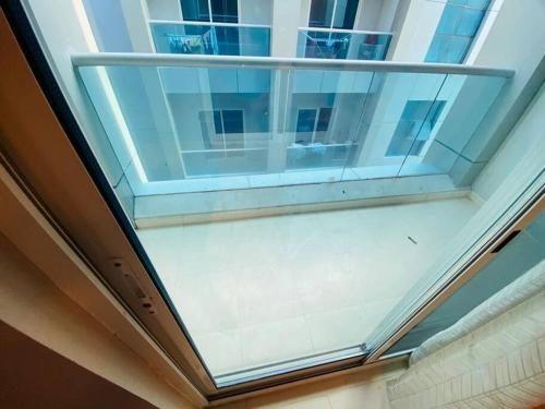 One bed room and 2 bathroom One bed room and 2 bathroom