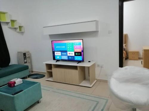 One bed room and 2 bathroom One bed room and 2 bathroom